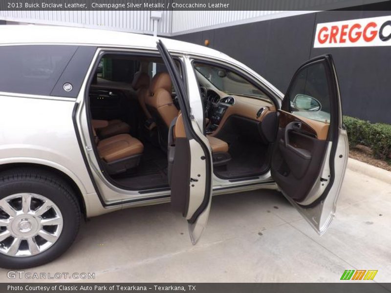 Champagne Silver Metallic / Choccachino Leather 2013 Buick Enclave Leather