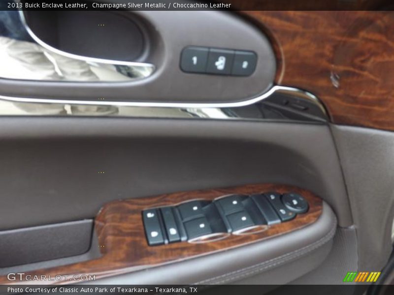 Champagne Silver Metallic / Choccachino Leather 2013 Buick Enclave Leather