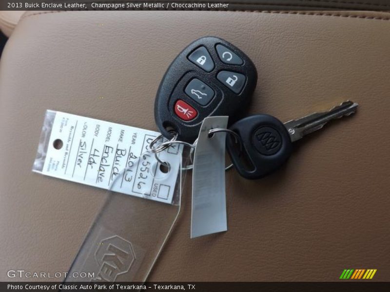 Champagne Silver Metallic / Choccachino Leather 2013 Buick Enclave Leather