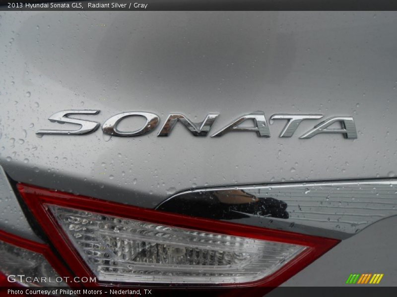 Radiant Silver / Gray 2013 Hyundai Sonata GLS