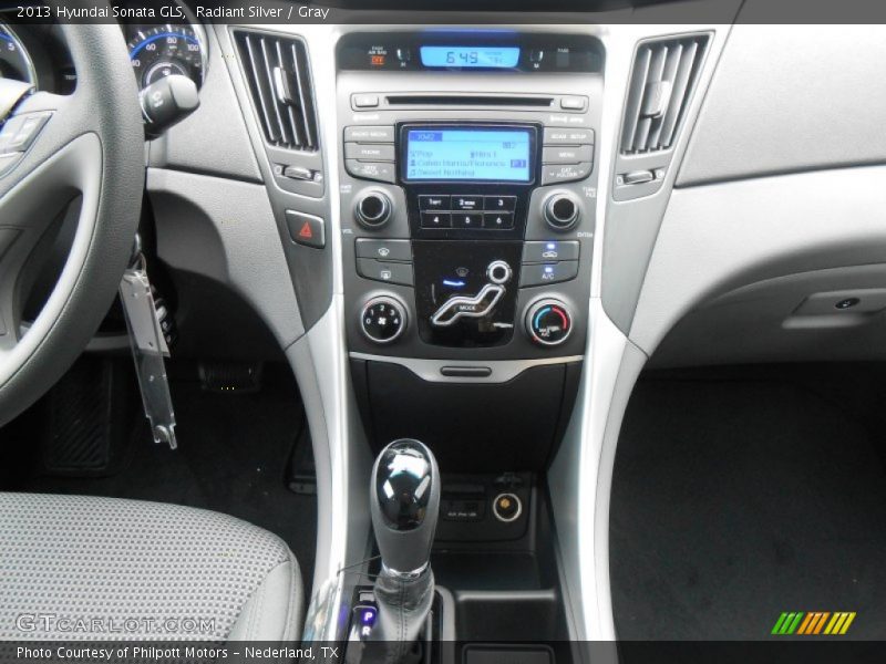 Radiant Silver / Gray 2013 Hyundai Sonata GLS