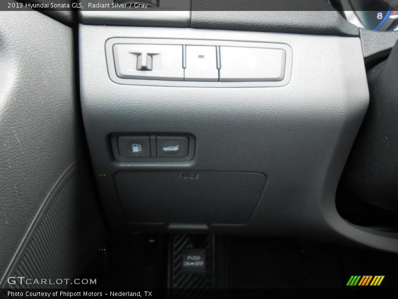Radiant Silver / Gray 2013 Hyundai Sonata GLS