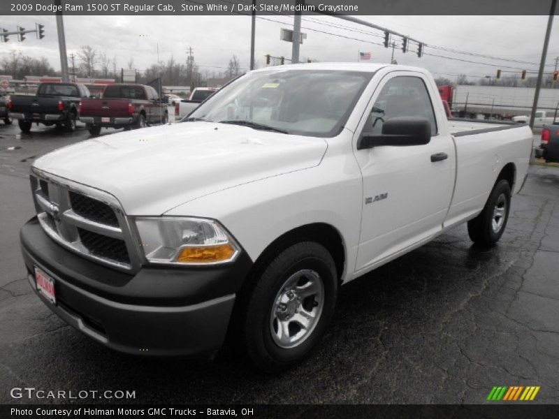 Front 3/4 View of 2009 Ram 1500 ST Regular Cab