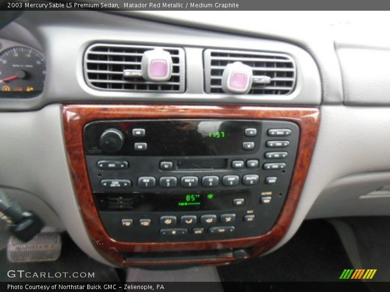 Controls of 2003 Sable LS Premium Sedan