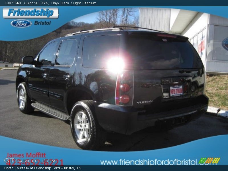 Onyx Black / Light Titanium 2007 GMC Yukon SLT 4x4