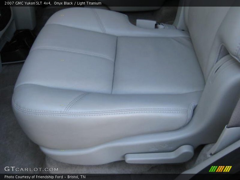 Onyx Black / Light Titanium 2007 GMC Yukon SLT 4x4