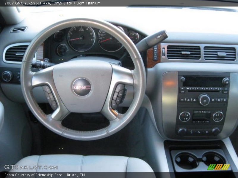 Onyx Black / Light Titanium 2007 GMC Yukon SLT 4x4