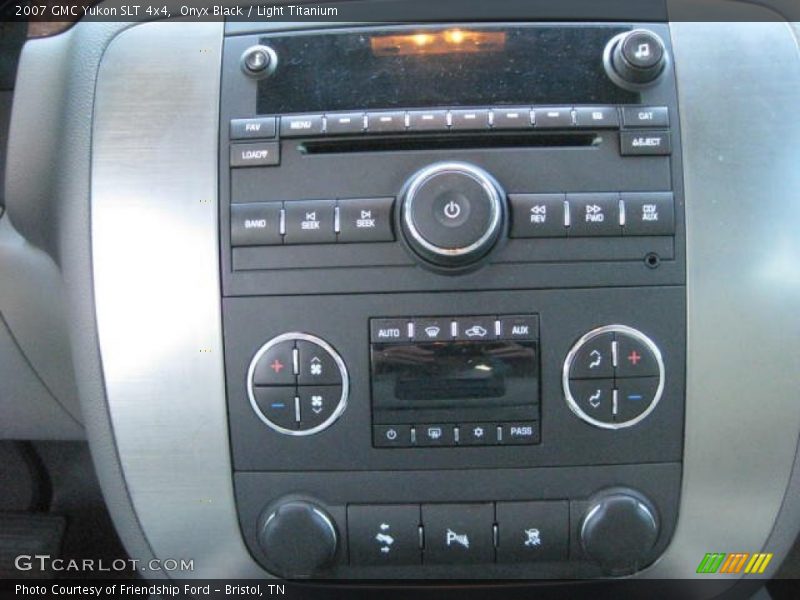 Onyx Black / Light Titanium 2007 GMC Yukon SLT 4x4