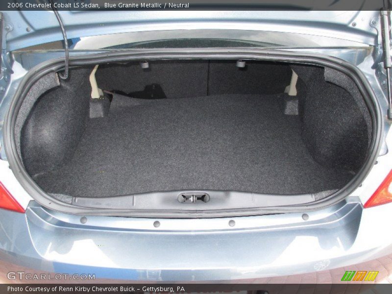  2006 Cobalt LS Sedan Trunk