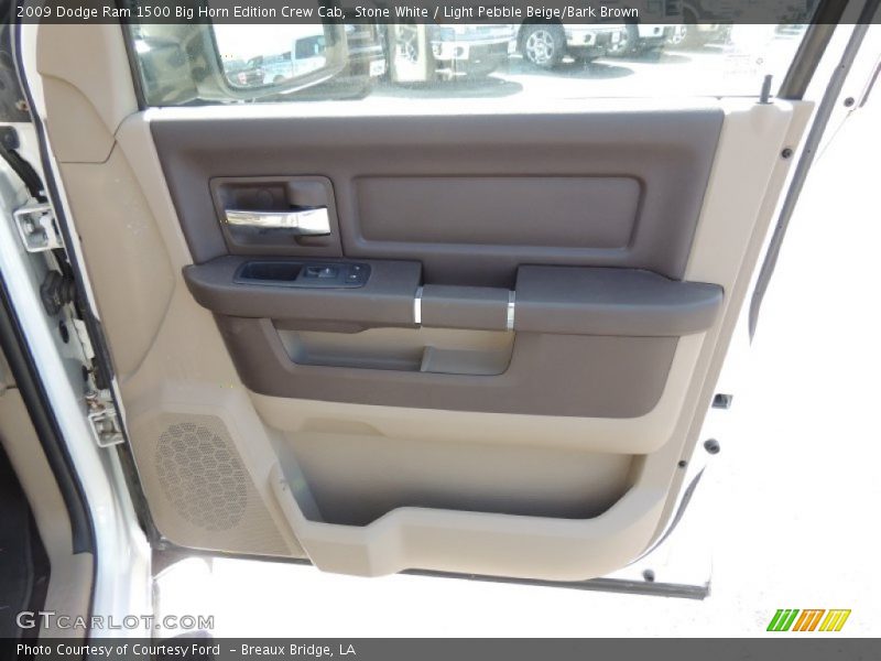 Stone White / Light Pebble Beige/Bark Brown 2009 Dodge Ram 1500 Big Horn Edition Crew Cab