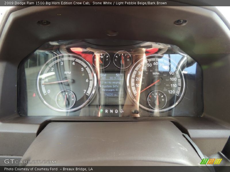 Stone White / Light Pebble Beige/Bark Brown 2009 Dodge Ram 1500 Big Horn Edition Crew Cab
