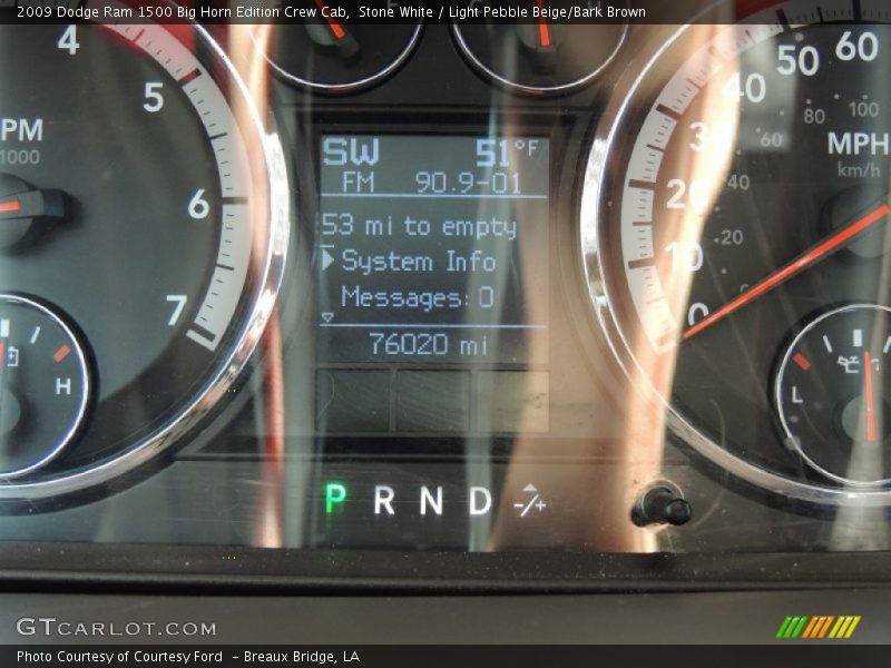 Stone White / Light Pebble Beige/Bark Brown 2009 Dodge Ram 1500 Big Horn Edition Crew Cab