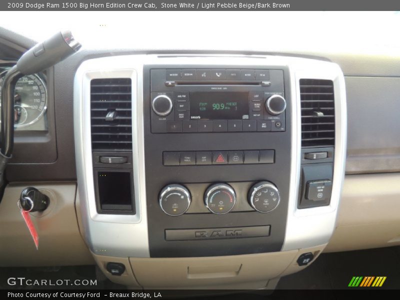 Controls of 2009 Ram 1500 Big Horn Edition Crew Cab
