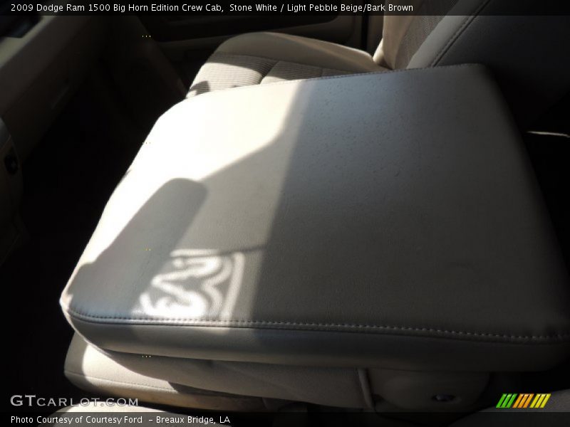 Stone White / Light Pebble Beige/Bark Brown 2009 Dodge Ram 1500 Big Horn Edition Crew Cab