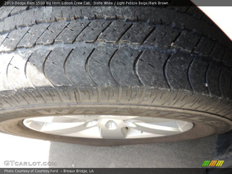 Stone White / Light Pebble Beige/Bark Brown 2009 Dodge Ram 1500 Big Horn Edition Crew Cab