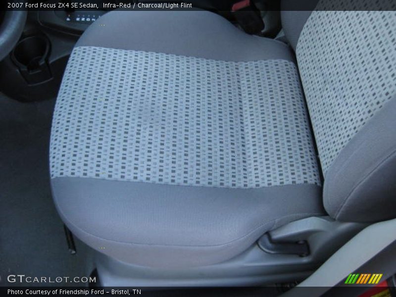 Infra-Red / Charcoal/Light Flint 2007 Ford Focus ZX4 SE Sedan