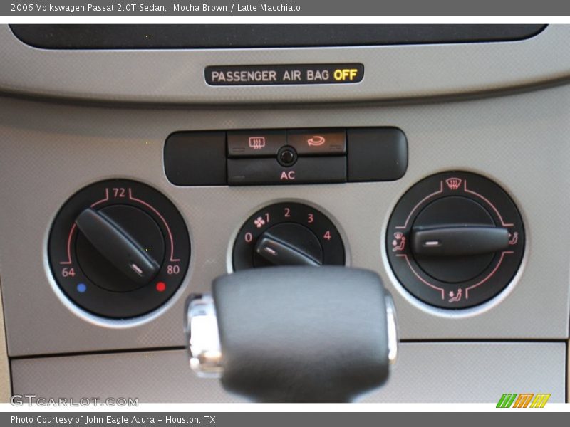 Controls of 2006 Passat 2.0T Sedan