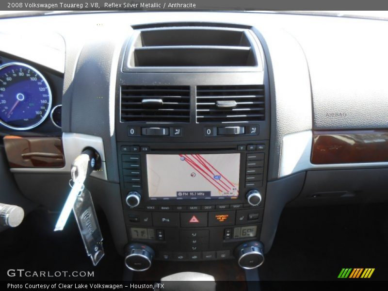 Reflex Silver Metallic / Anthracite 2008 Volkswagen Touareg 2 V8