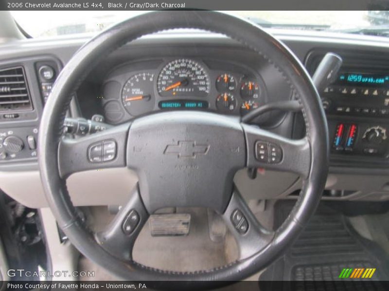  2006 Avalanche LS 4x4 Steering Wheel