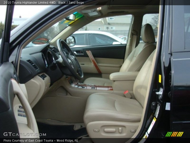 Black / Sand Beige 2010 Toyota Highlander Limited 4WD