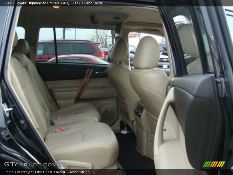 Black / Sand Beige 2010 Toyota Highlander Limited 4WD