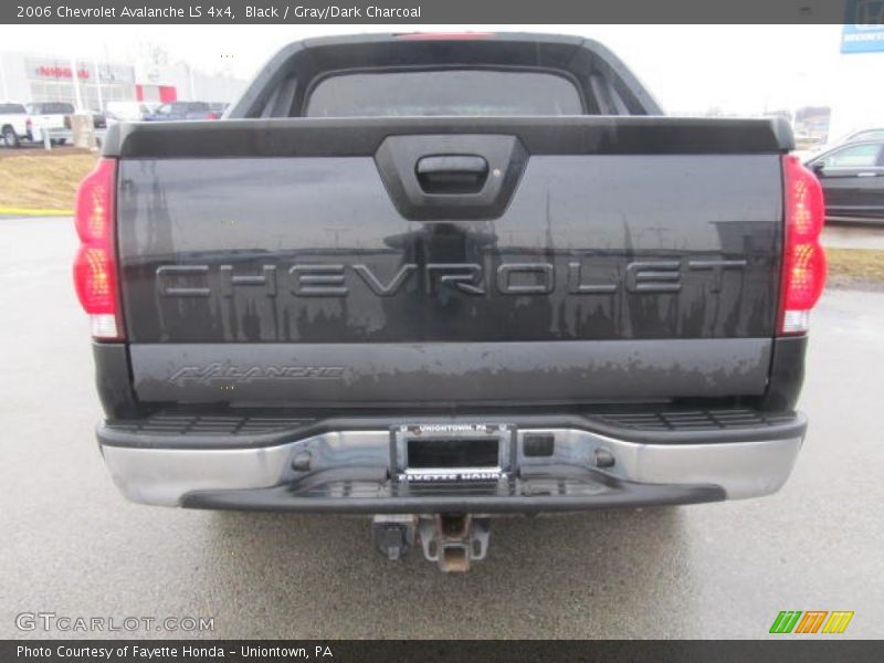 Black / Gray/Dark Charcoal 2006 Chevrolet Avalanche LS 4x4