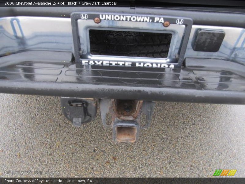 Black / Gray/Dark Charcoal 2006 Chevrolet Avalanche LS 4x4