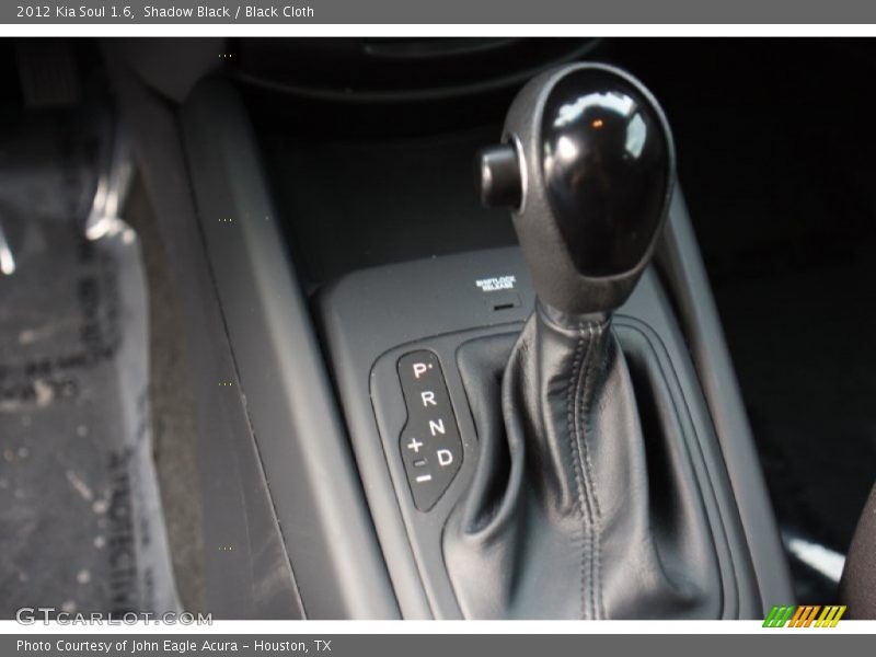Shadow Black / Black Cloth 2012 Kia Soul 1.6
