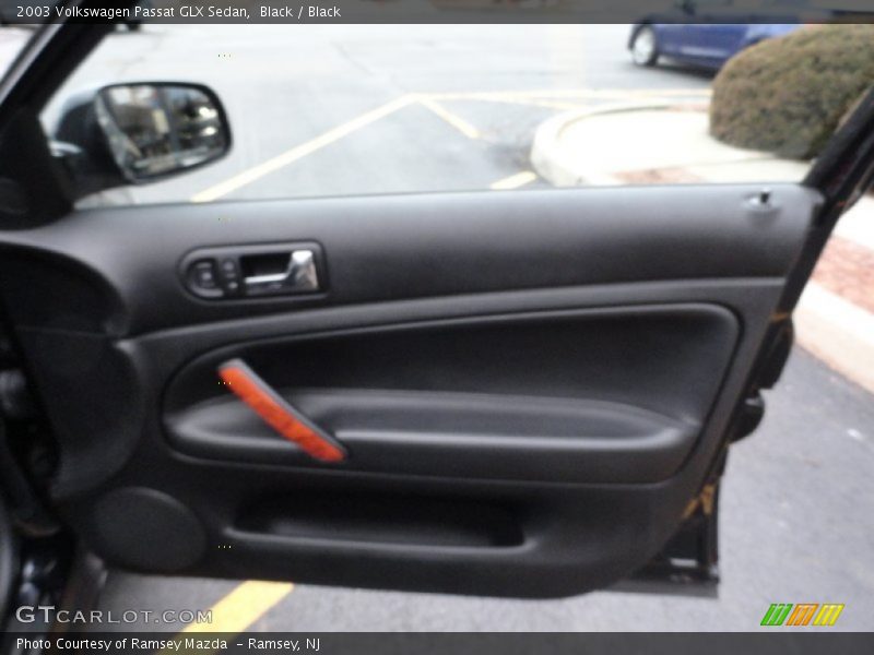 Black / Black 2003 Volkswagen Passat GLX Sedan