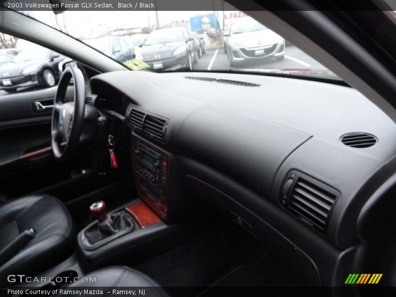 Black / Black 2003 Volkswagen Passat GLX Sedan