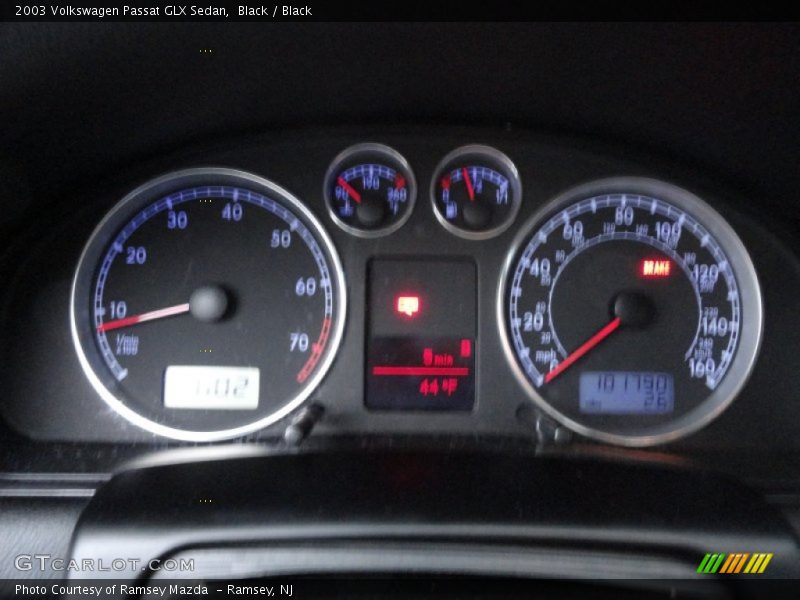 Black / Black 2003 Volkswagen Passat GLX Sedan