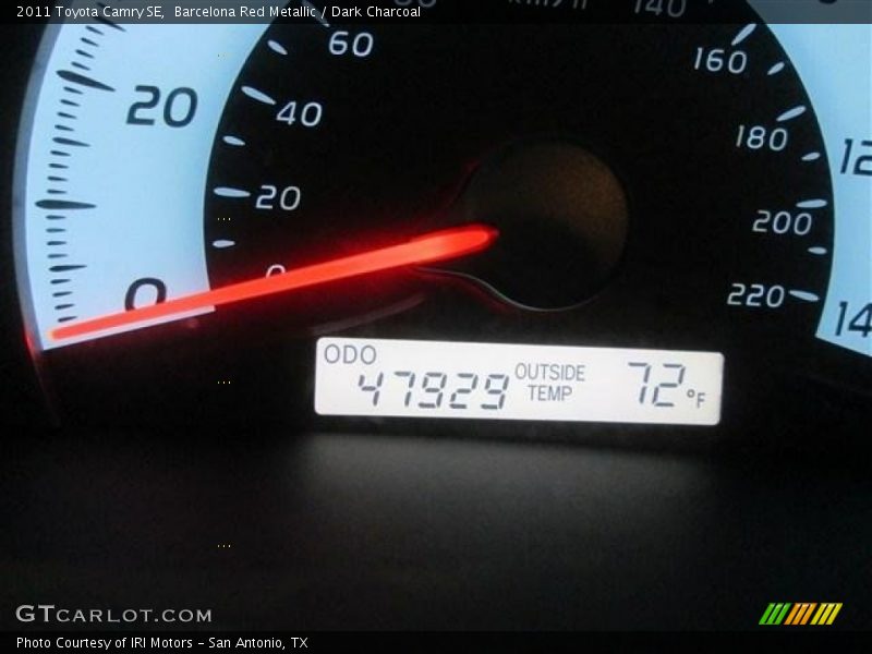Barcelona Red Metallic / Dark Charcoal 2011 Toyota Camry SE