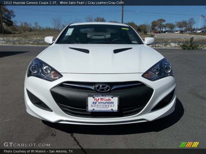 White Satin Pearl / Gray Leather/Gray Cloth 2013 Hyundai Genesis Coupe 2.0T