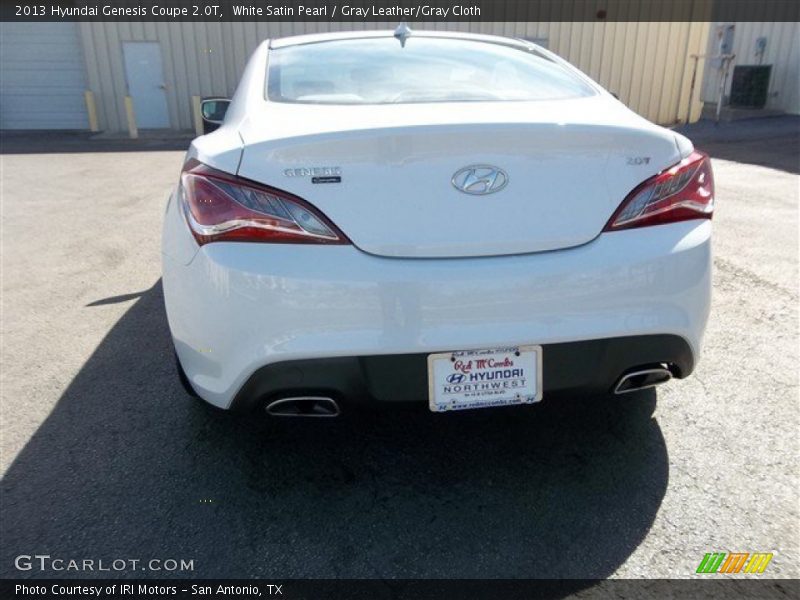 White Satin Pearl / Gray Leather/Gray Cloth 2013 Hyundai Genesis Coupe 2.0T