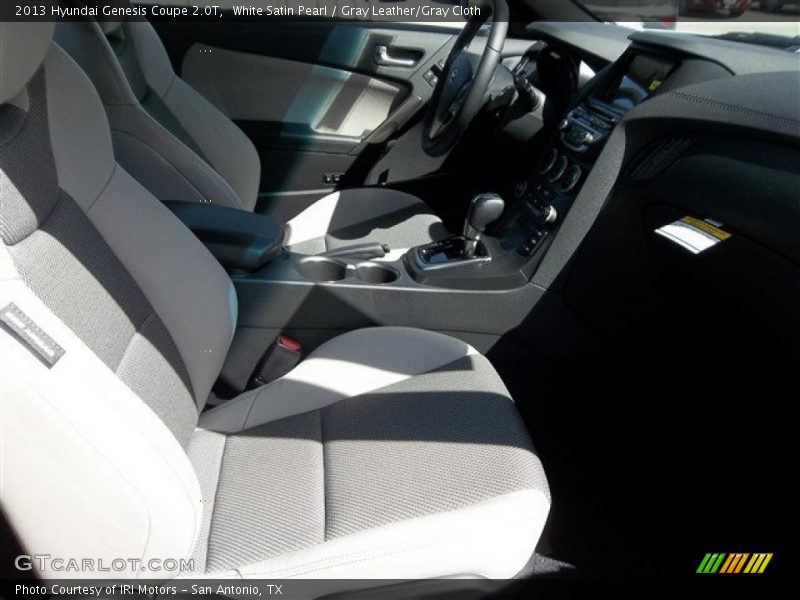 White Satin Pearl / Gray Leather/Gray Cloth 2013 Hyundai Genesis Coupe 2.0T