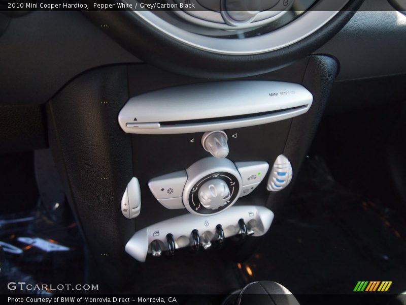Pepper White / Grey/Carbon Black 2010 Mini Cooper Hardtop