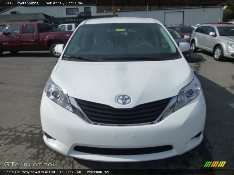 Super White / Light Gray 2012 Toyota Sienna