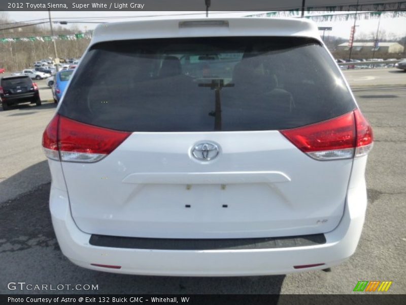 Super White / Light Gray 2012 Toyota Sienna
