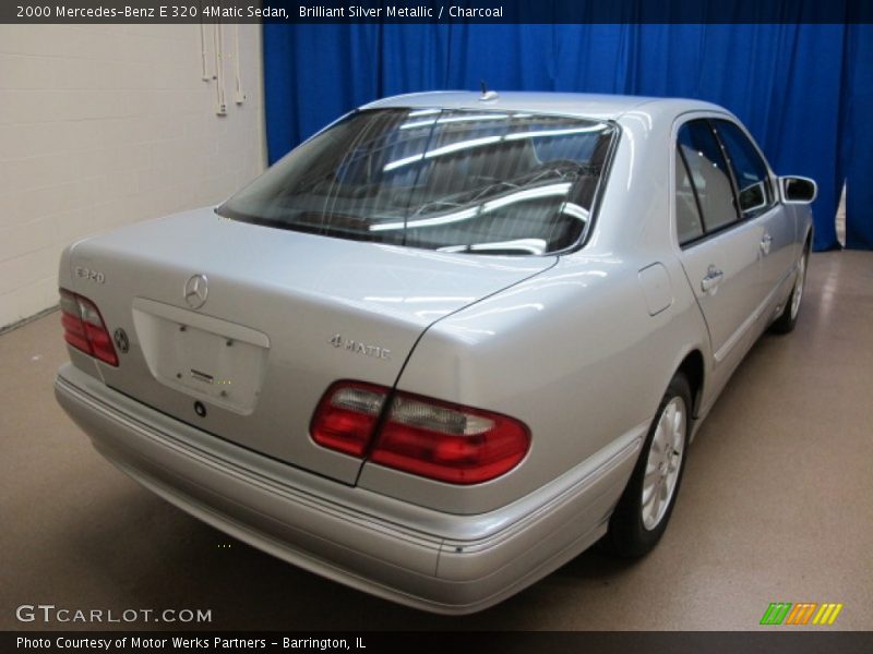 Brilliant Silver Metallic / Charcoal 2000 Mercedes-Benz E 320 4Matic Sedan