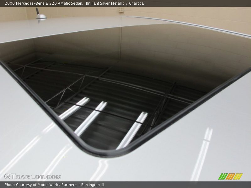 Brilliant Silver Metallic / Charcoal 2000 Mercedes-Benz E 320 4Matic Sedan