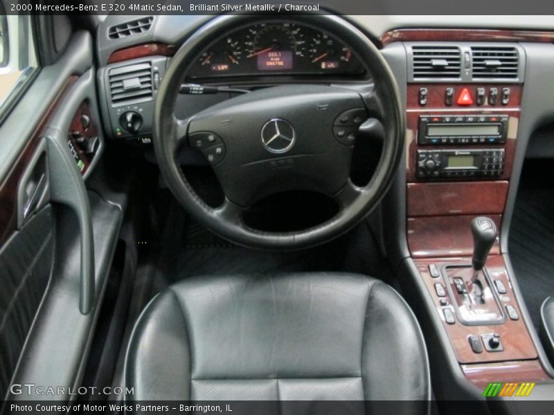 Brilliant Silver Metallic / Charcoal 2000 Mercedes-Benz E 320 4Matic Sedan
