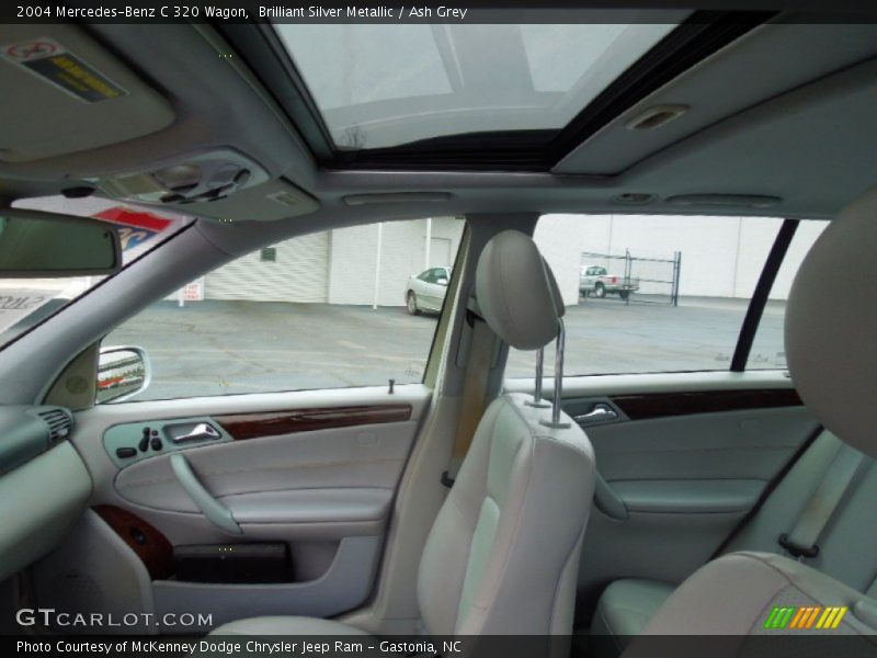 Sunroof of 2004 C 320 Wagon