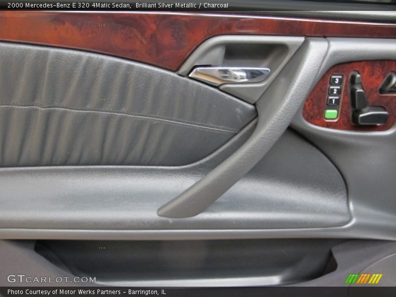 Brilliant Silver Metallic / Charcoal 2000 Mercedes-Benz E 320 4Matic Sedan