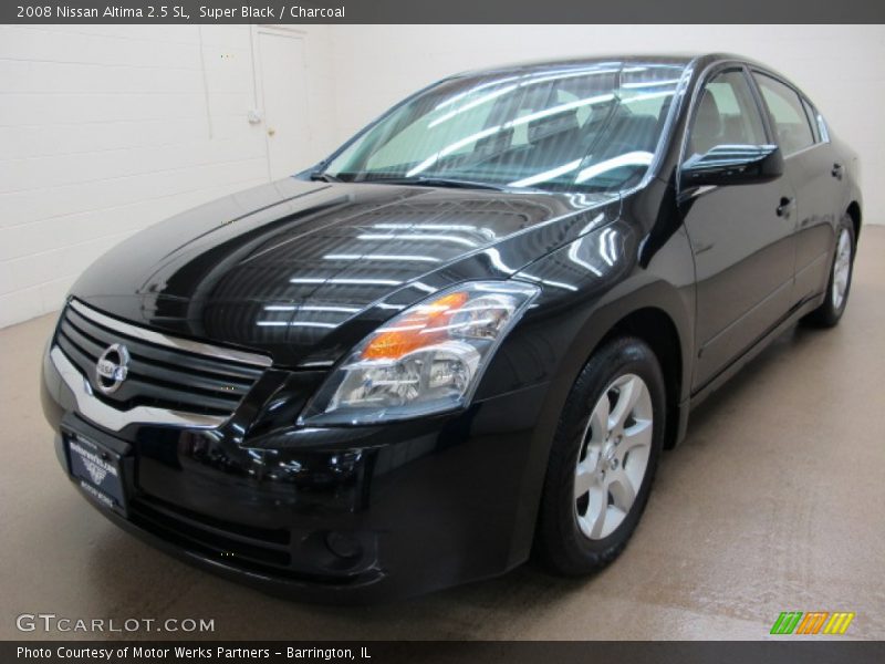 Front 3/4 View of 2008 Altima 2.5 SL