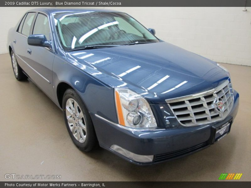 Blue Diamond Tricoat / Shale/Cocoa 2009 Cadillac DTS Luxury