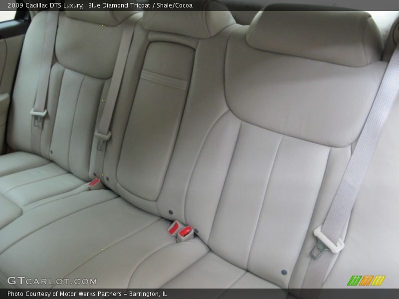 Blue Diamond Tricoat / Shale/Cocoa 2009 Cadillac DTS Luxury