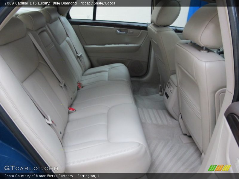 Blue Diamond Tricoat / Shale/Cocoa 2009 Cadillac DTS Luxury
