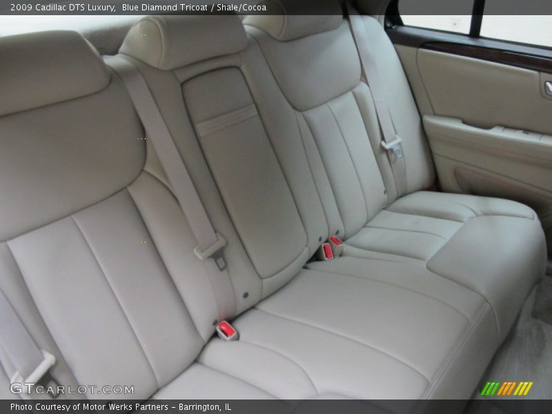 Blue Diamond Tricoat / Shale/Cocoa 2009 Cadillac DTS Luxury