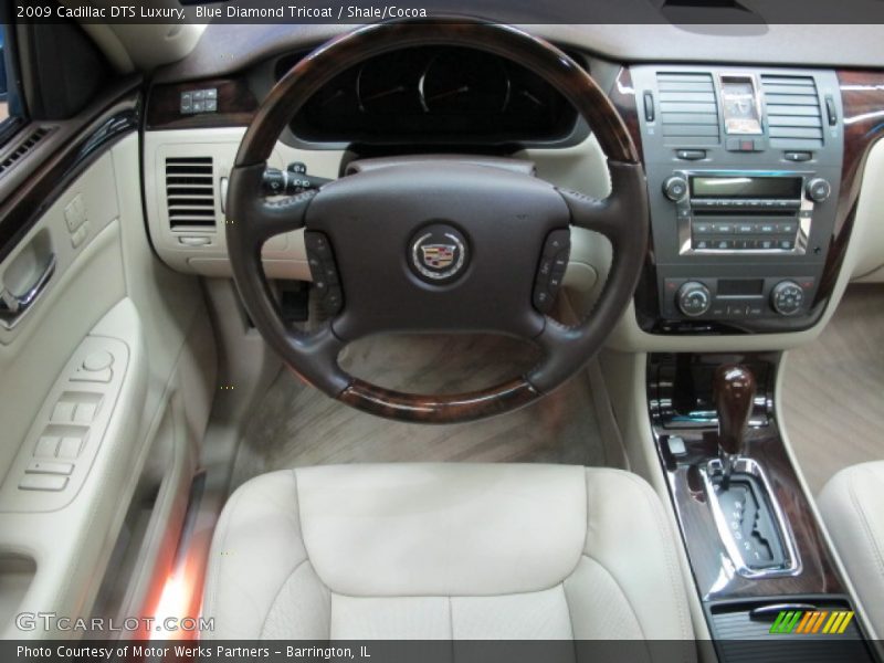 Dashboard of 2009 DTS Luxury