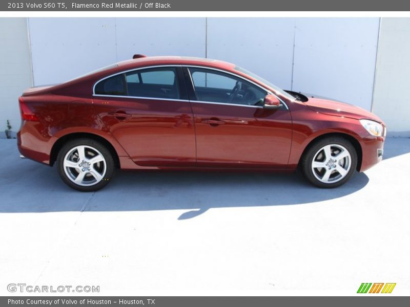 Flamenco Red Metallic / Off Black 2013 Volvo S60 T5